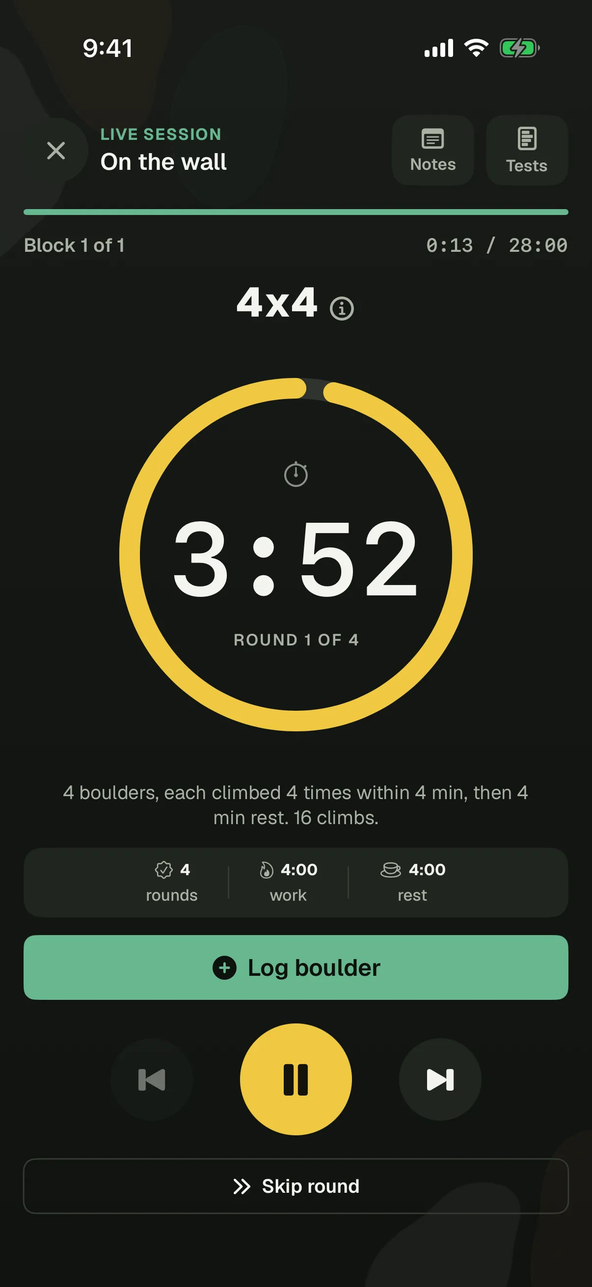 A guided 4x4 session in the app: a yellow ring counting down in round 1 of 4, with Log boulder and pause.